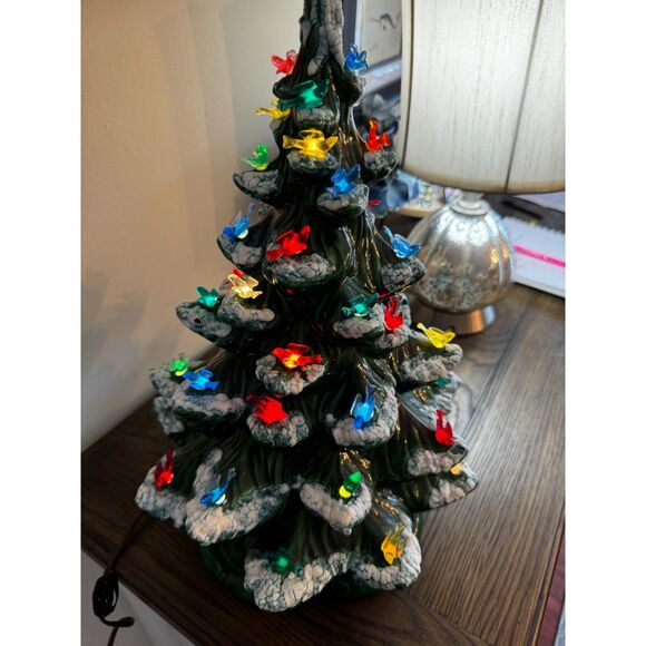 Stunning vintage ceramic table top Christmas tree rare bird bulbs must see - Picture 3 of 10